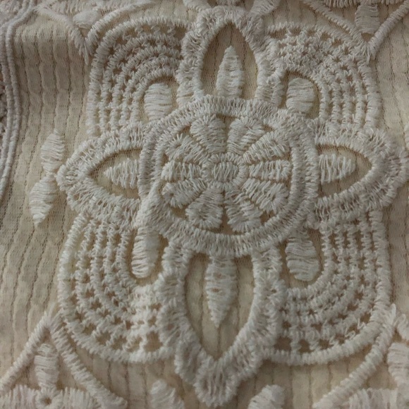Anthropologie Cream Camisole with Intricate Lace Detail - Picture 3 of 5